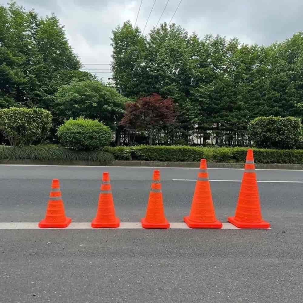 مخروط ترافیکی تاشو (کم‌جا)